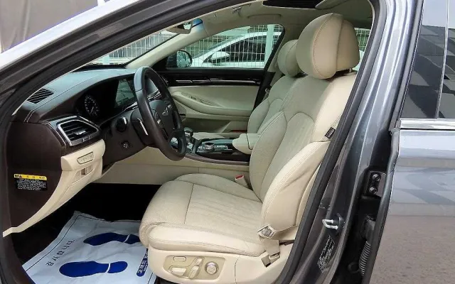 EQ900 중고차 EQ900 3.3 T-GDI AWD 매물 사진 18 - 2016/02 101,817km